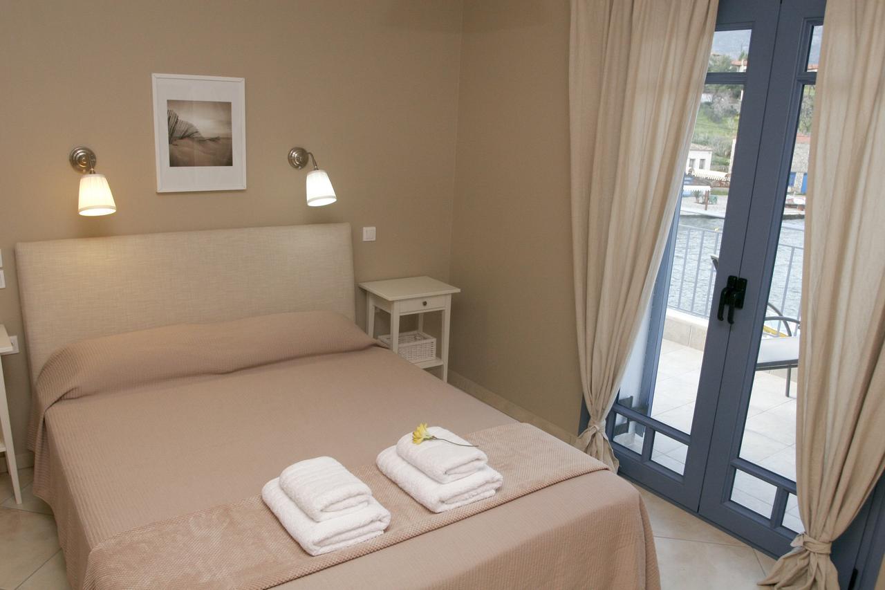Boutique Hotel Iasmos ตริโซเนีย ภายนอก รูปภาพ