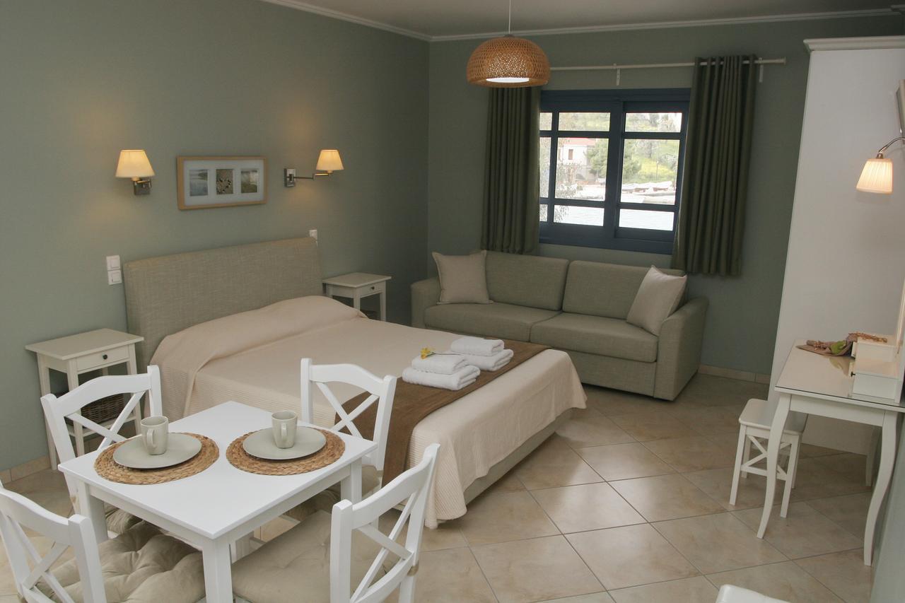 Boutique Hotel Iasmos ตริโซเนีย ภายนอก รูปภาพ