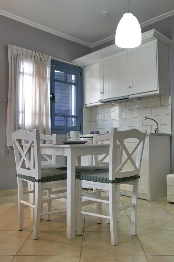 Boutique Hotel Iasmos ตริโซเนีย ภายนอก รูปภาพ
