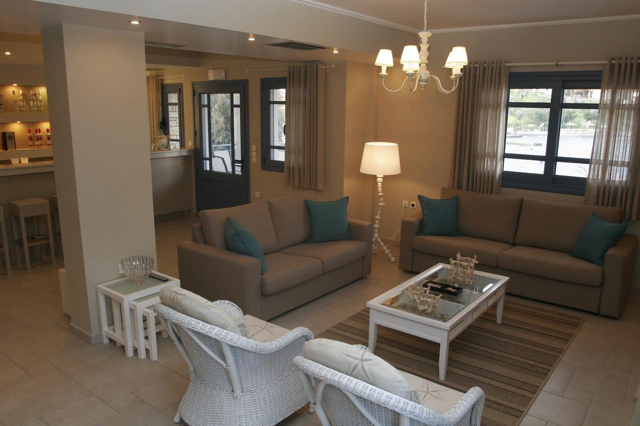 Boutique Hotel Iasmos ตริโซเนีย ภายนอก รูปภาพ