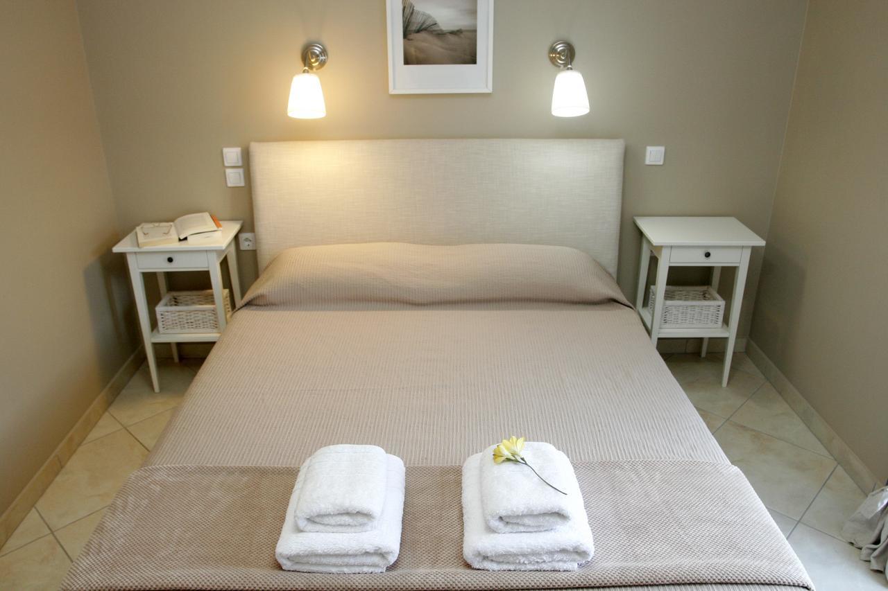 Boutique Hotel Iasmos ตริโซเนีย ภายนอก รูปภาพ