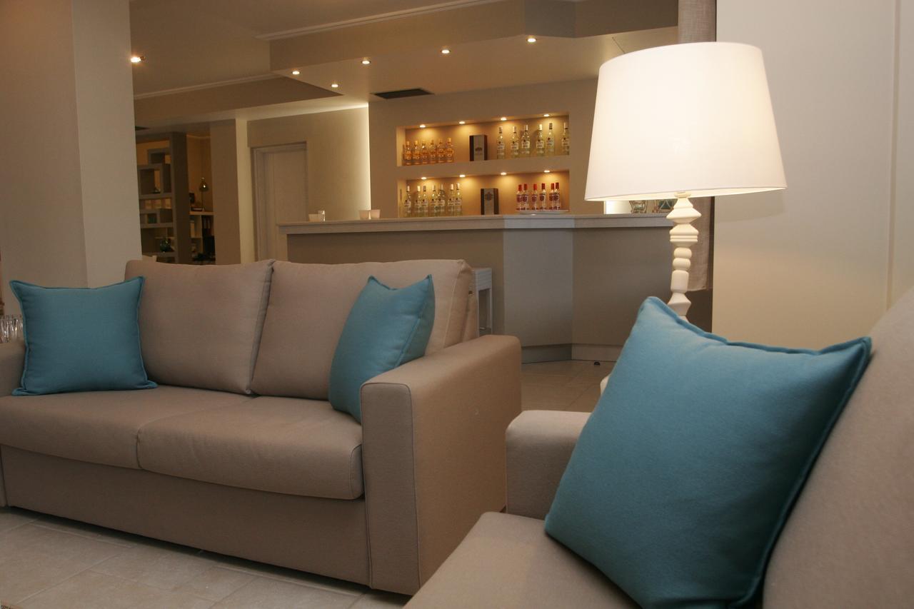 Boutique Hotel Iasmos ตริโซเนีย ภายนอก รูปภาพ